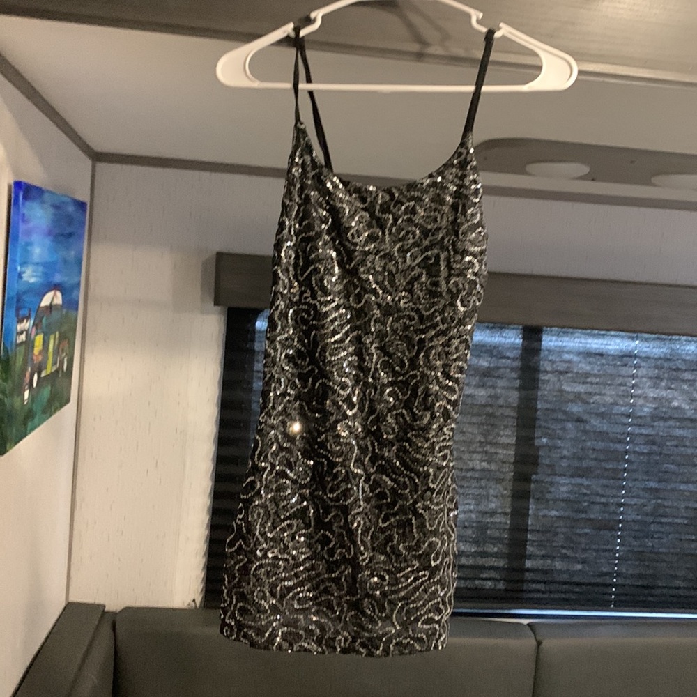 Vanity Small black and silver bling tank top - Picture 8 of 8